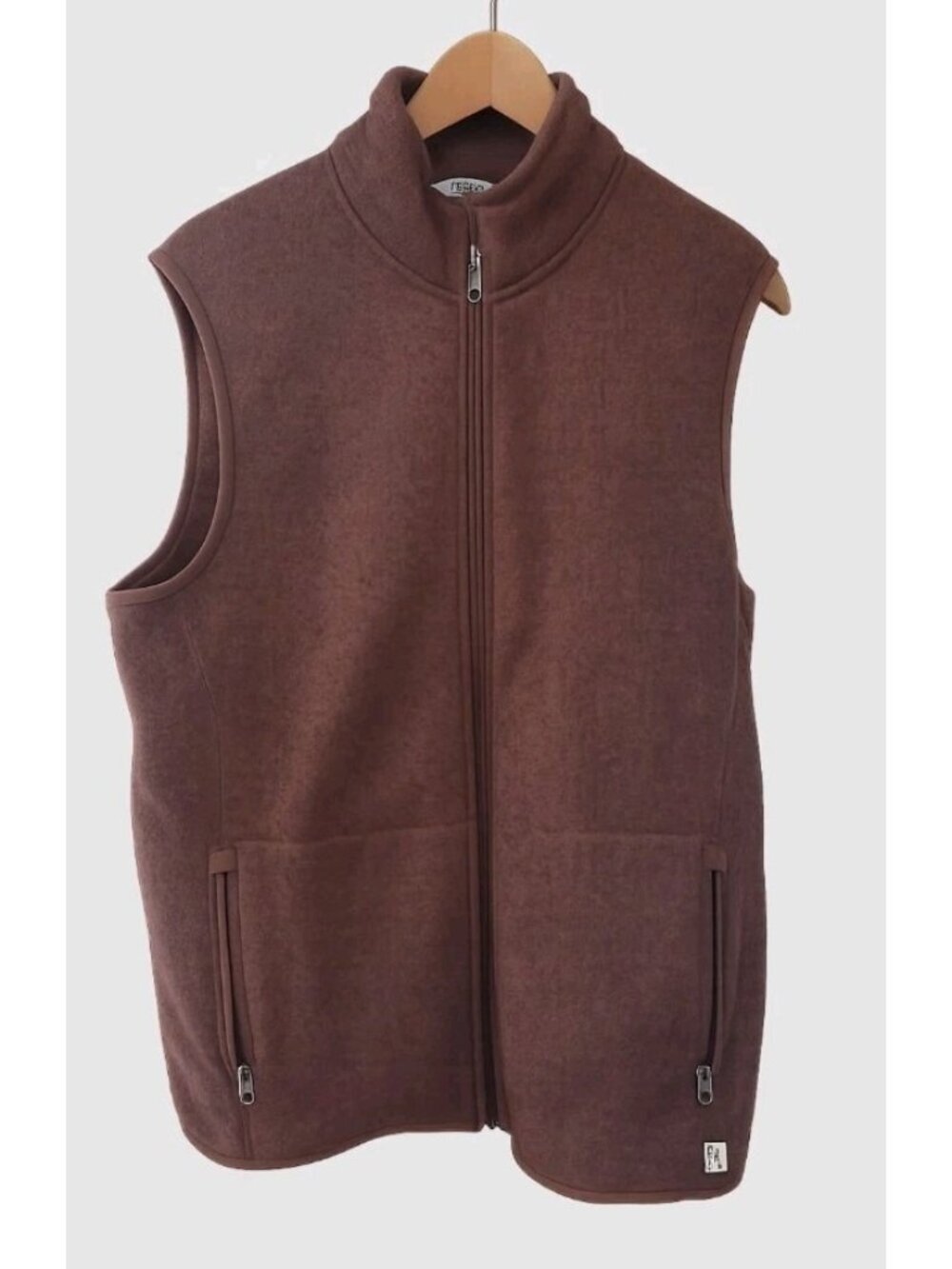 New Duluth Trading Sweater Fleece Vest Size Medium Gorpcore Hike Relaxed Fit